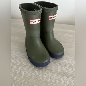 Toddler Hunter Boots size 5UK - hunter green with navy accent